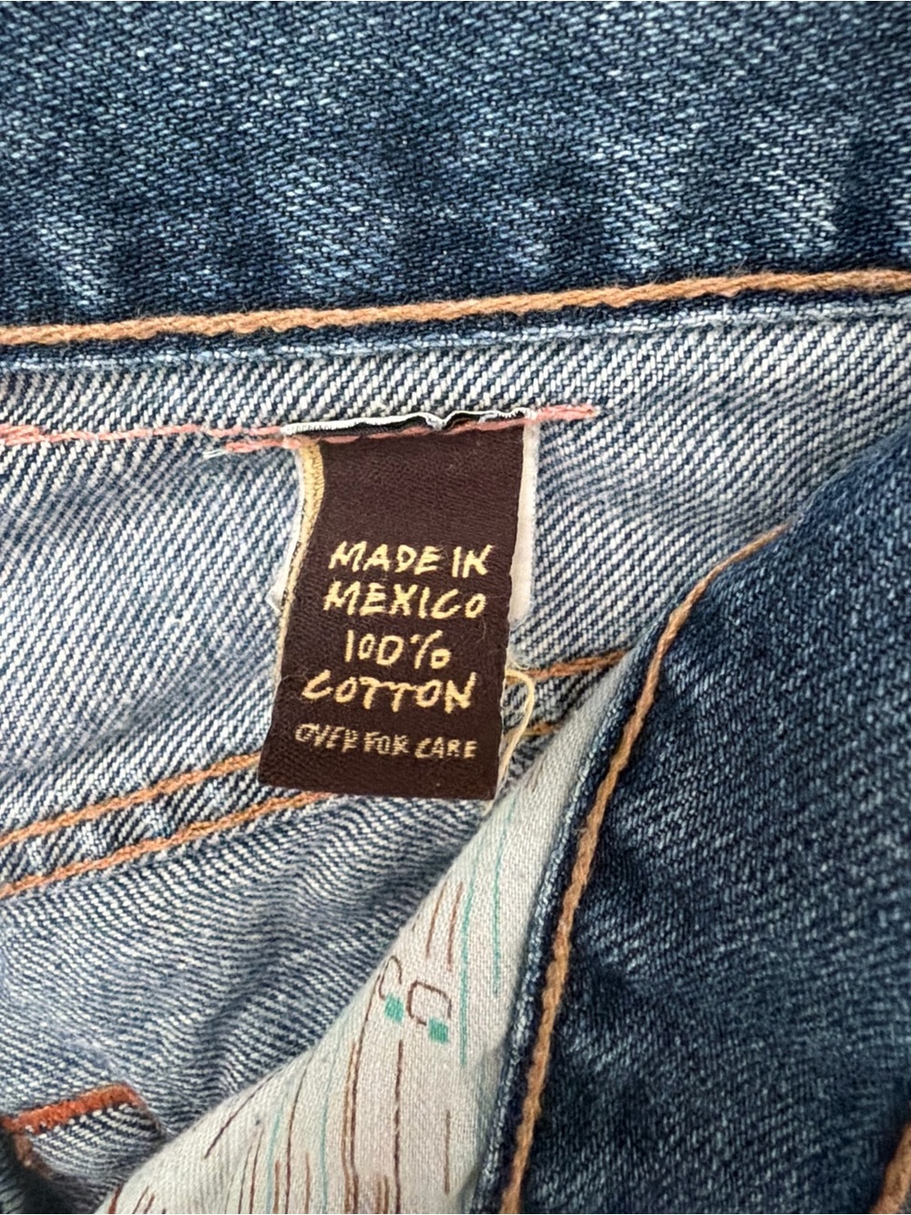 Hollister Men's Straight Jeans in Dark Blue Denim - Picture 2 of 5